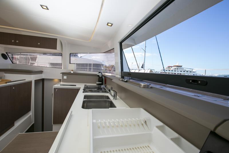 Book yachts online - catamaran - Bali 4.3 - Eleni / A/C, WM, generator, solar panels &amp; electric WC - rent