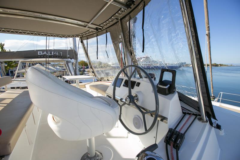 Book yachts online - catamaran - Bali 4.3 - Eleni / A/C, WM, generator, solar panels &amp; electric WC - rent