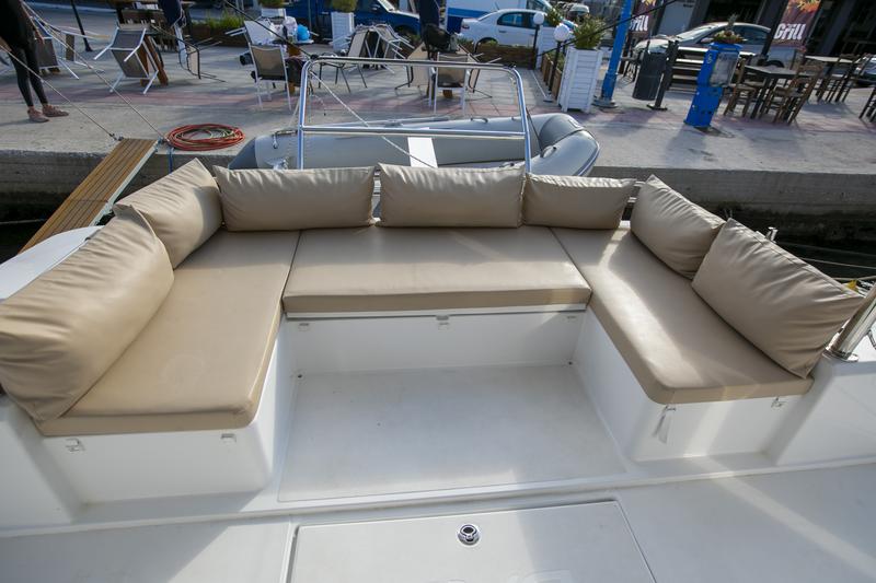 Book yachts online - catamaran - Bali 4.3 - Eleni / A/C, WM, generator, solar panels &amp; electric WC - rent