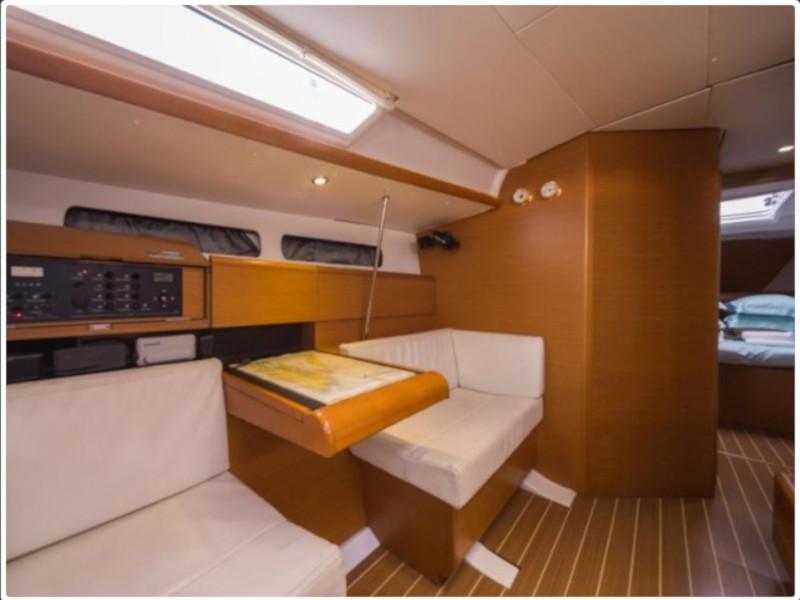 Book yachts online - sailboat - Sun Odyssey 439 - Thales - rent