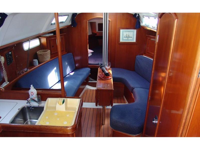 Book yachts online - sailboat - Oceanis 331 - Martha - rent