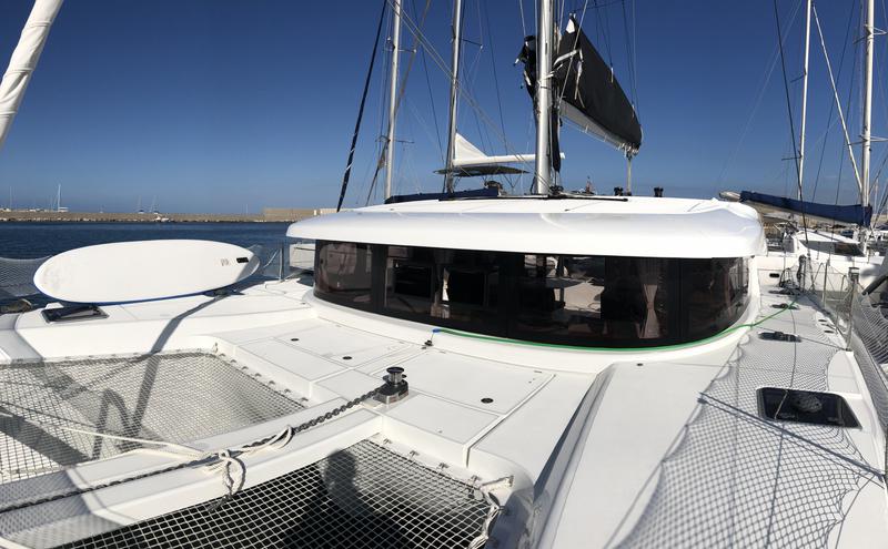 Book yachts online - catamaran - Lagoon 42 - Alchemy - rent