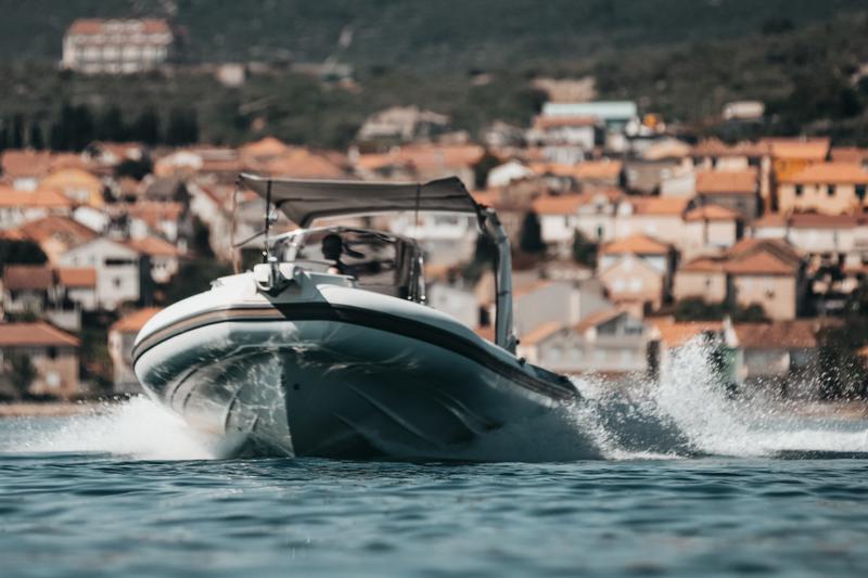 Book yachts online - other - Capelli Tempest  1000 Sun - Capelli Tempest  1000 Sun (2018) - rent