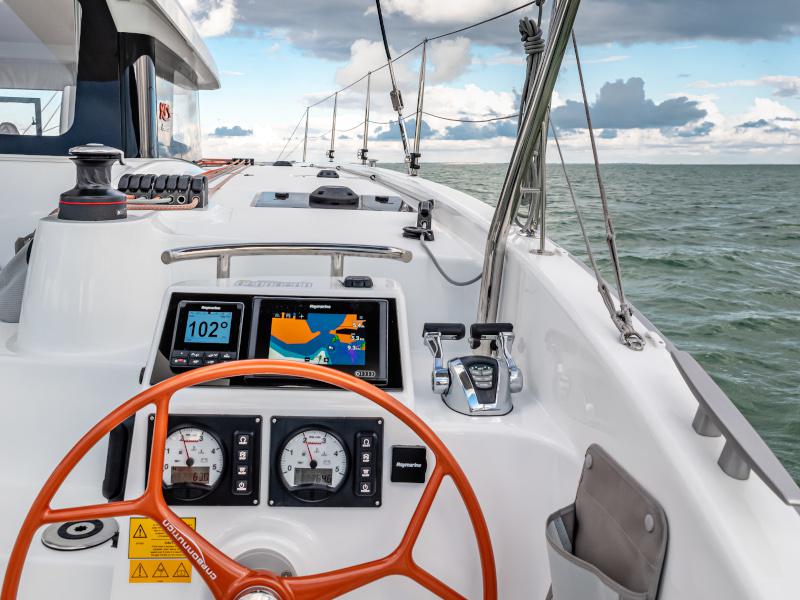 Book yachts online - catamaran - Excess 11 - PANCO - rent