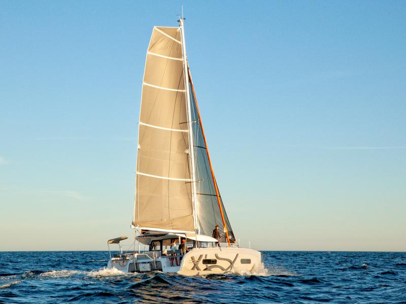 Book yachts online - catamaran - Excess 11 - PANCO - rent
