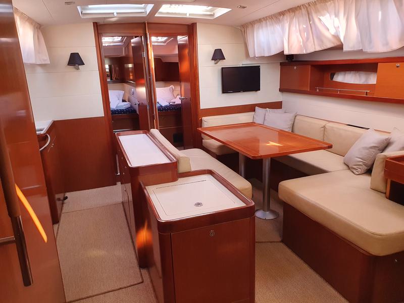Book yachts online - sailboat - Oceanis 50 Family Air Condition/Generator - Ornella - rent