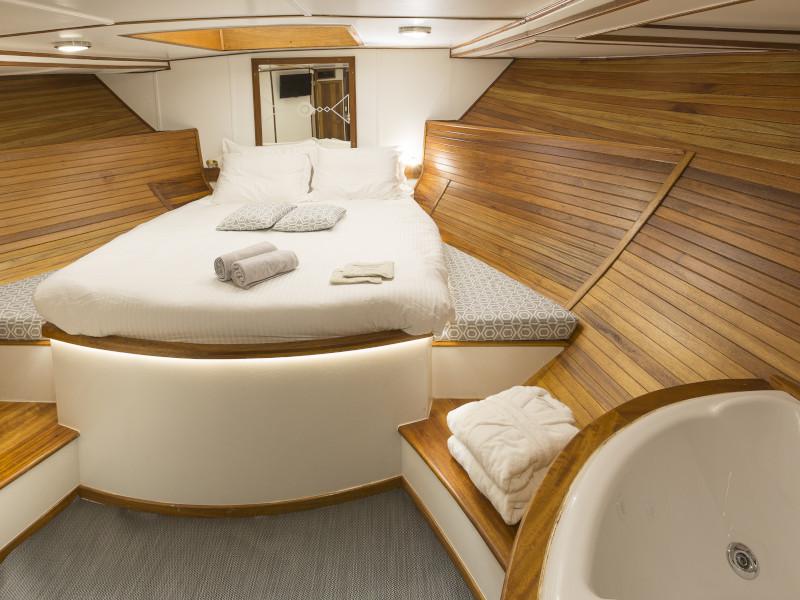 Book yachts online - other - Greek Motorsailer - Cosmos - rent