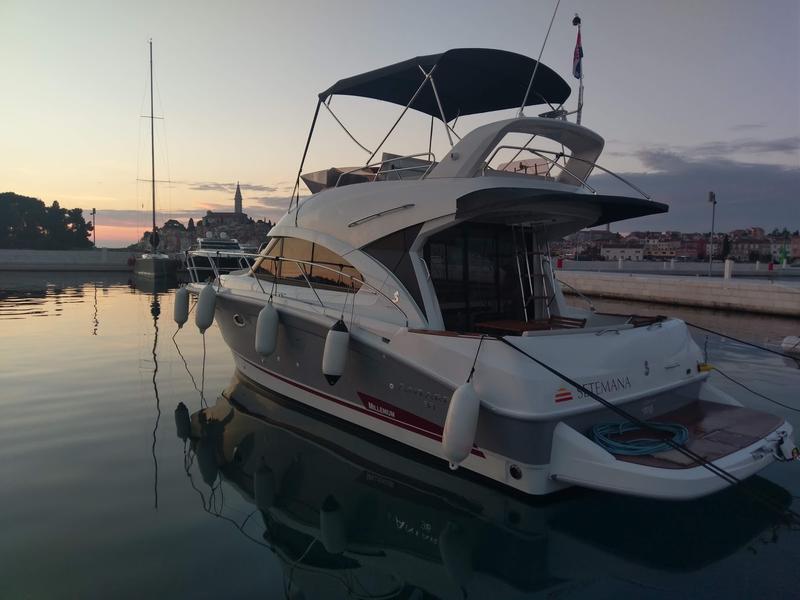 Book yachts online - motorboat - Antares 36 Fly - Setemana - rent