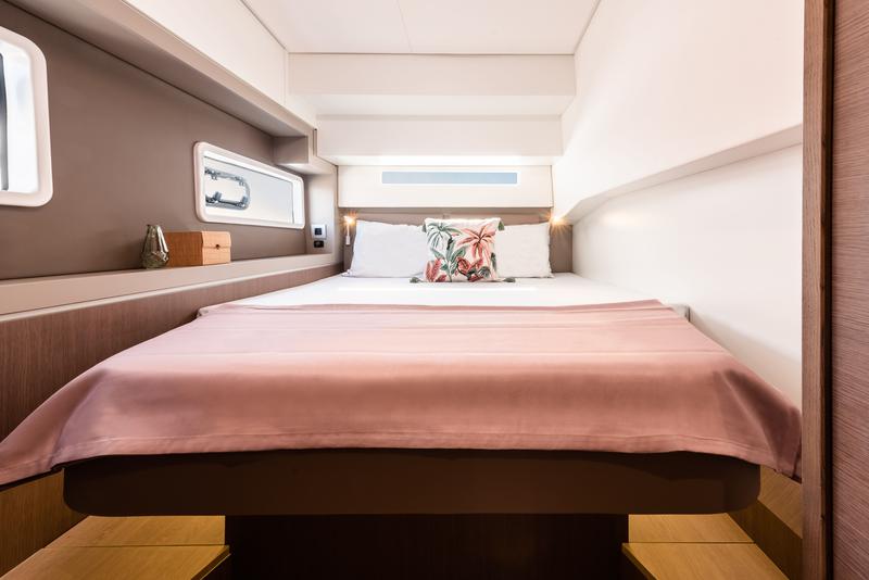 Book yachts online - catamaran - Bali 4.2 - AITAYAMA - rent