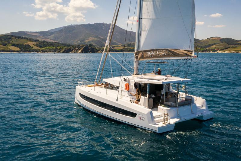 Book yachts online - catamaran - Bali 4.2 - AITAYAMA - rent
