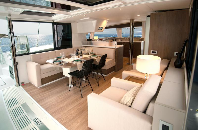 Book yachts online - catamaran - Bali 4.4 - Knowker - rent