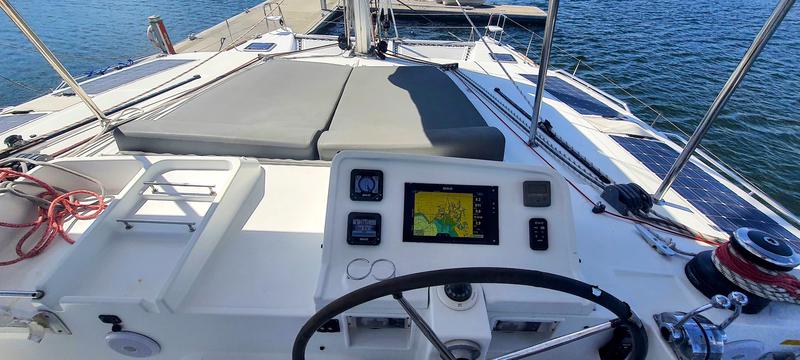 Book yachts online - catamaran - Lagoon 450  Fly - For Sail - rent