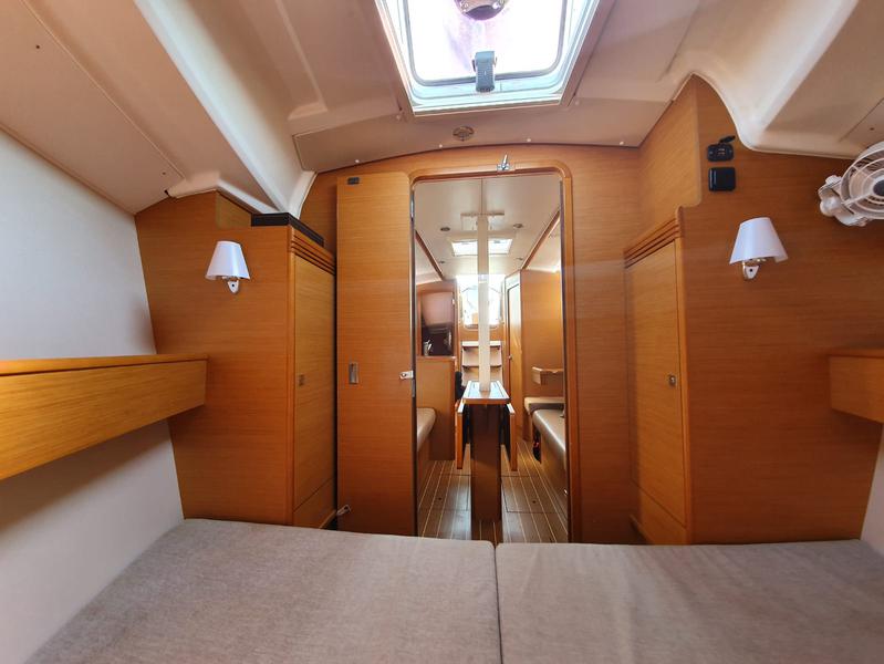 Book yachts online - sailboat - Sun Odyssey 33i - Aqua - rent