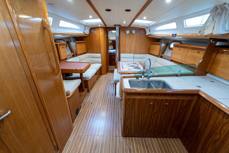 Book yachts online - sailboat - Sun Odyssey 43 - Tatanos - rent