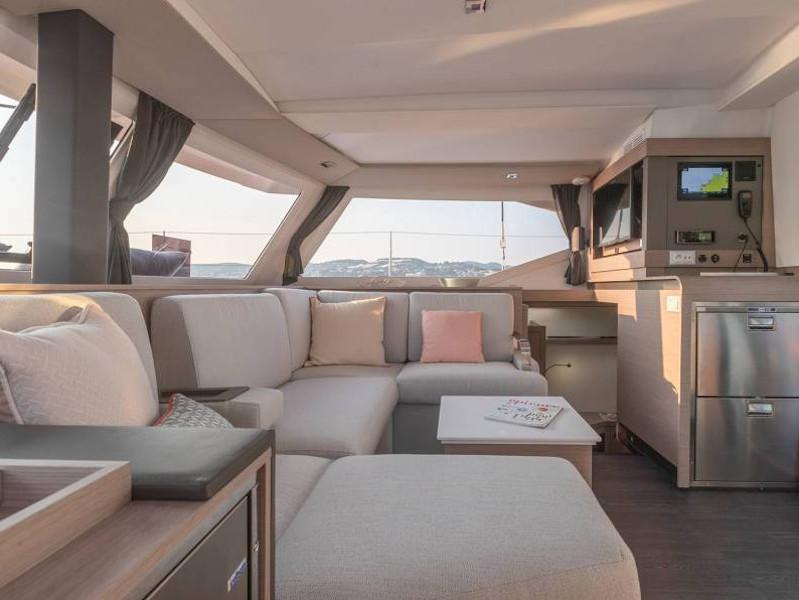 Book yachts online - catamaran - Isla 40 - Vetrohod - rent