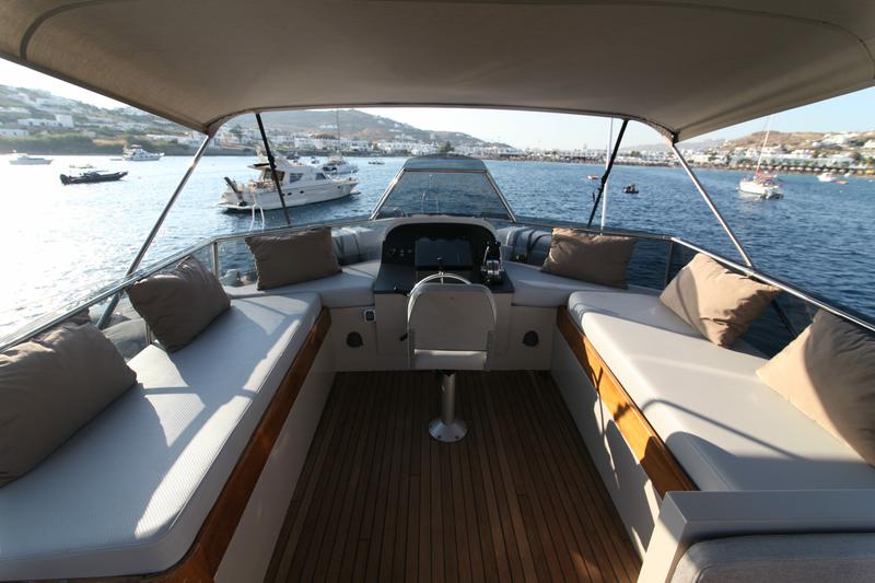 Book yachts online - motorboat - Maiora Renaissance 66/70ft - Dini - rent