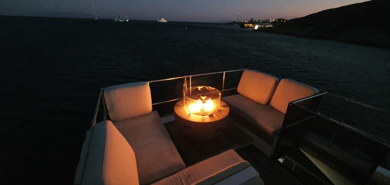 Book yachts online - motorboat - Maiora Renaissance 66/70ft - Dini - rent