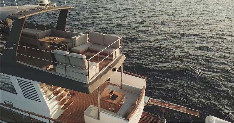 Book yachts online - motorboat - Maiora Renaissance 66/70ft - Dini - rent