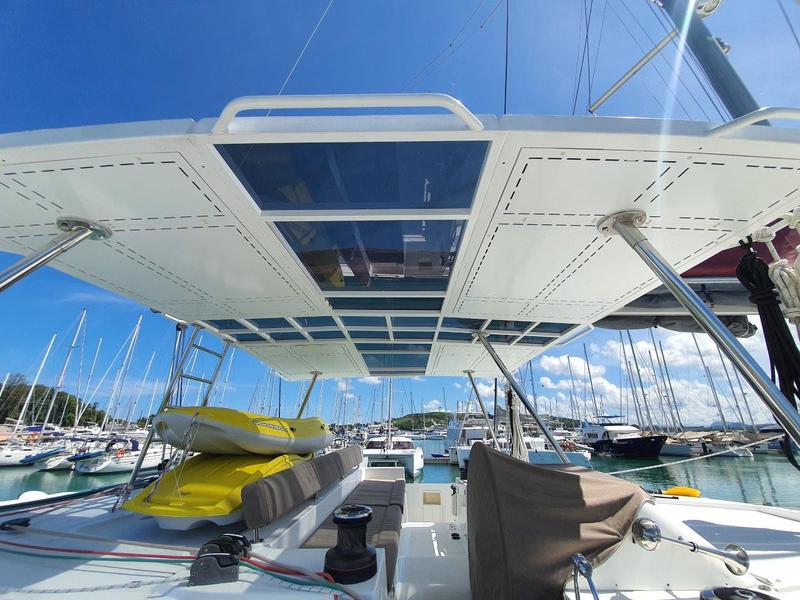 Book yachts online - catamaran - Lagoon 450 - Shana - rent