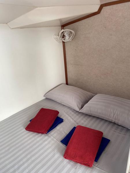 Book yachts online - catamaran - Island Spirit 380 - Island Dream - rent