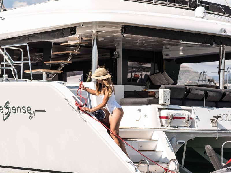 Book yachts online - catamaran - Lagoon 620 Essence - Soleanis II - rent