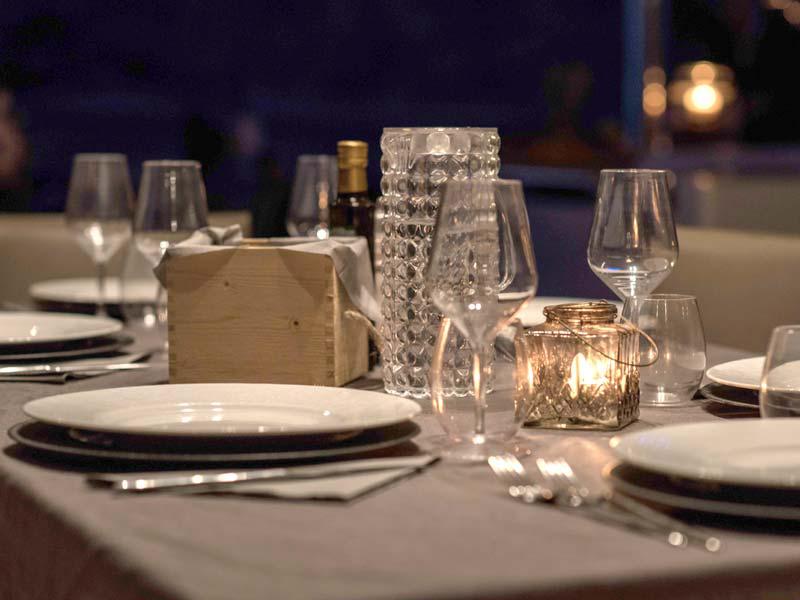 Book yachts online - catamaran - Lagoon 620 Essence - Soleanis II - rent