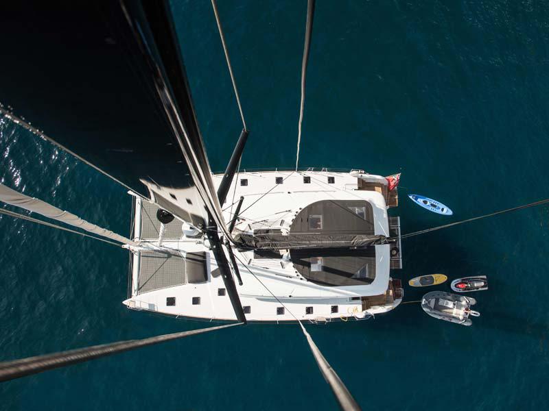 Book yachts online - catamaran - Lagoon 620 Essence - Soleanis II - rent