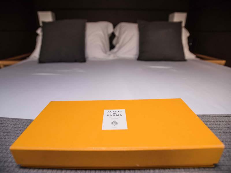 Book yachts online - catamaran - Lagoon 620 Essence - Soleanis II - rent