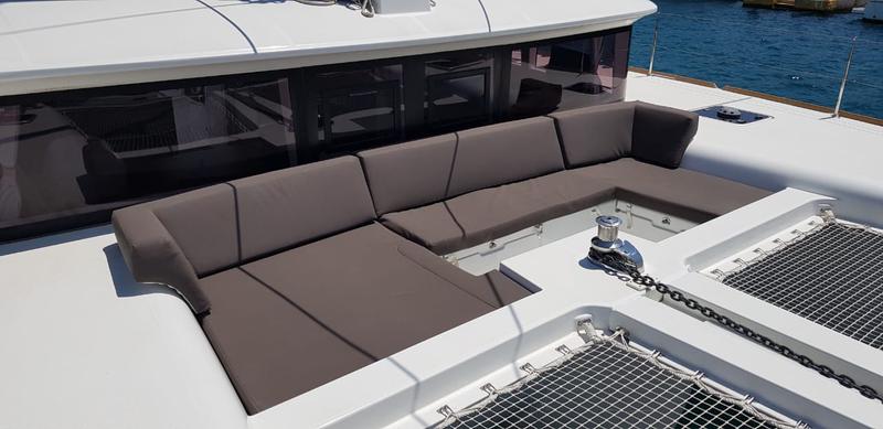 Book yachts online - catamaran - Lagoon 450 Fly - ISMA - rent