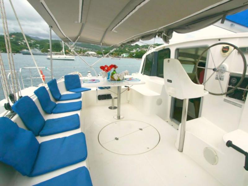 Book yachts online - catamaran - Venezia 42 - Inordinate - rent