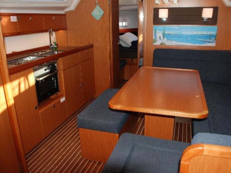 Book yachts online - sailboat - Bavaria Cruiser 41 - Cafard - rent