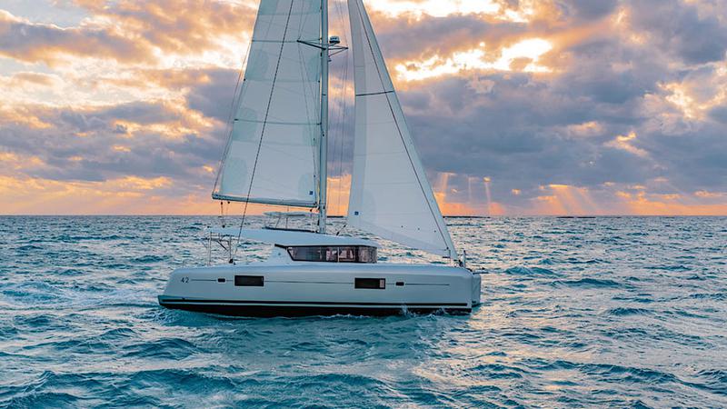 Book yachts online - catamaran - Lagoon 42 - Moonlight - rent