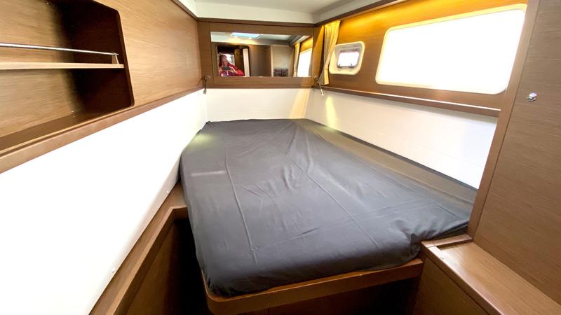 Book yachts online - catamaran - Lagoon 450 - Irena - rent