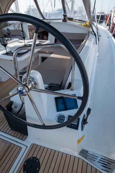 Book yachts online - sailboat - Sun Odyssey 440 - Ioleta - rent