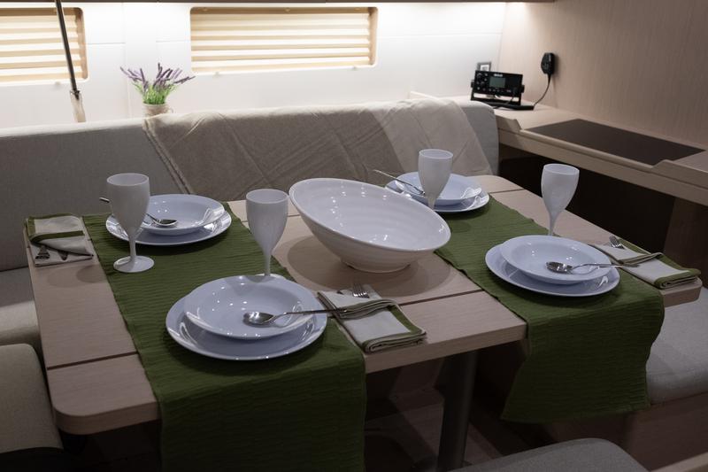 Book yachts online - sailboat - Oceanis 46.1 - Ethereal -Watermaker 12V (4 Cabins 4 Heads ) - rent