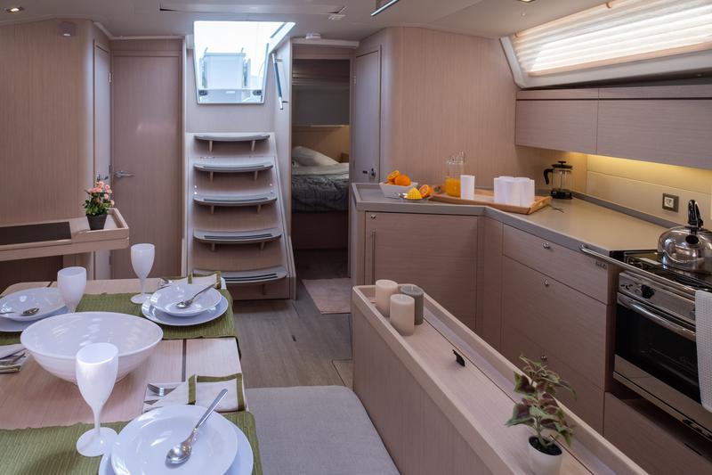 Book yachts online - sailboat - Oceanis 46.1 - Ethereal -Watermaker 12V (4 Cabins 4 Heads ) - rent