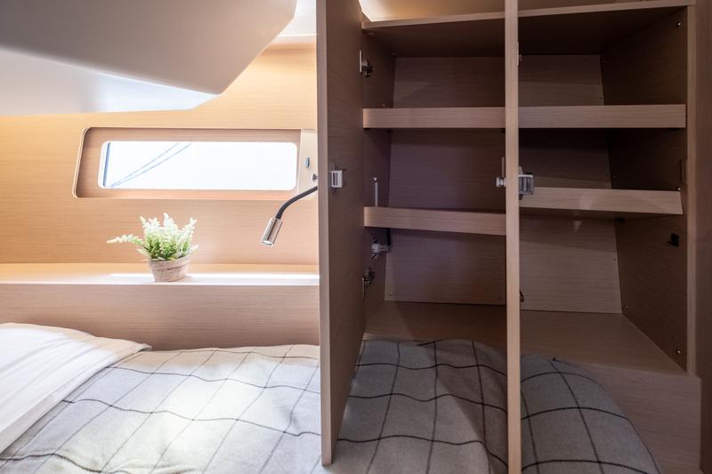 Book yachts online - sailboat - Oceanis 46.1 - Ethereal -Watermaker 12V (4 Cabins 4 Heads ) - rent