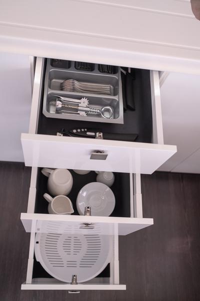 Book yachts online - catamaran - Fountaine Pajot Astréa 42 - Sissy- A/C &amp; Watermaker &amp; Generator &amp; Electrical Platform - 4+2 Cabins/4 Heads - rent