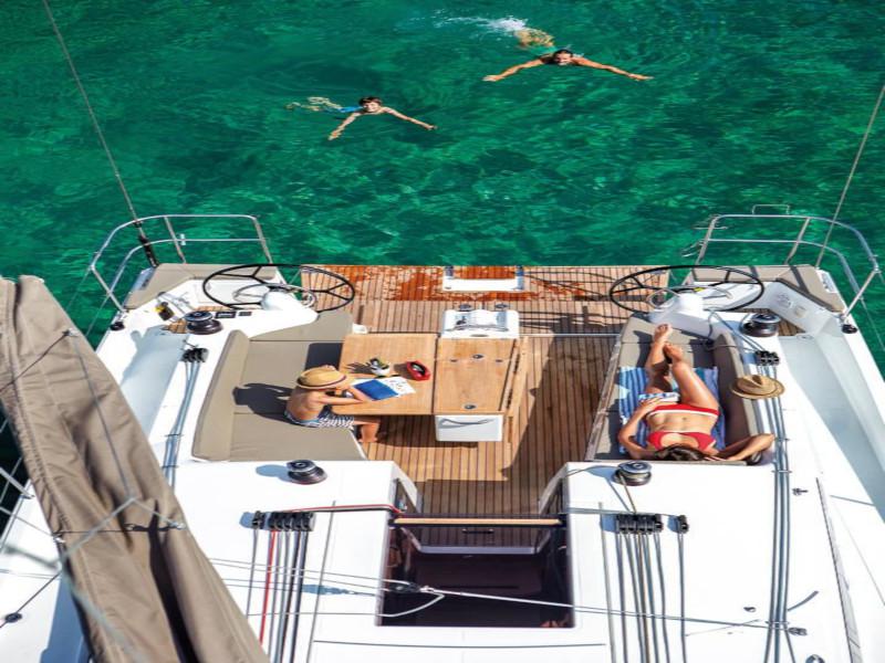 Book yachts online - sailboat - Sun Odyssey 410 - Locean - rent