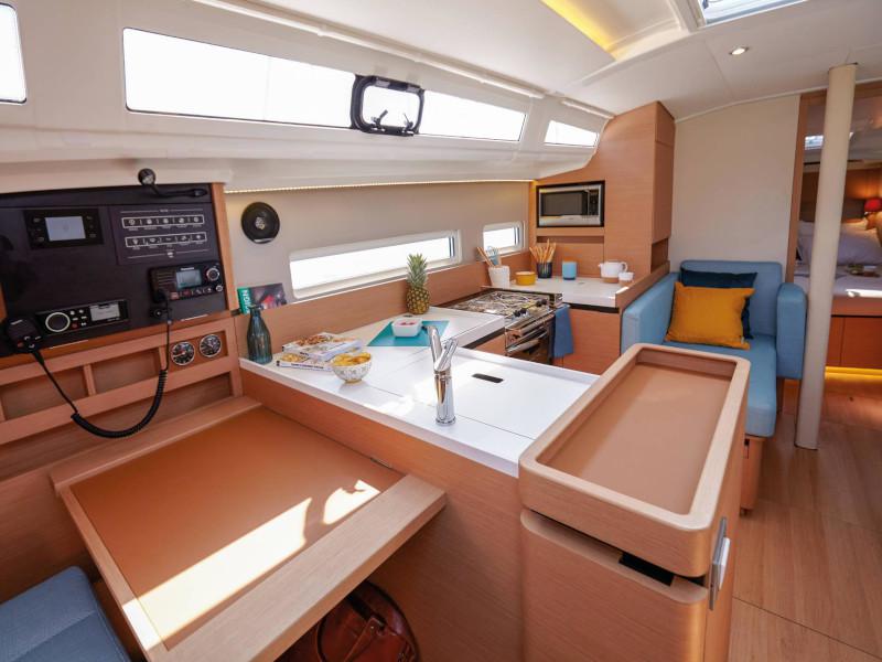 Book yachts online - sailboat - Sun Odyssey 410 - Locean - rent