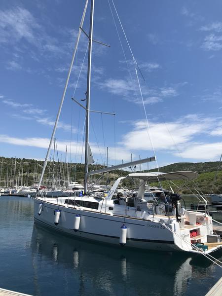 Book yachts online - sailboat - Oceanis 38.1 - Eleven - rent