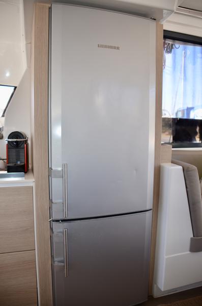 Book yachts online - catamaran - Bali 4.1 - Hole in One - rent