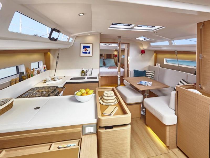 Book yachts online - sailboat - Sun Odyssey 440 - Virginia (A/C, Gen. 10kVA, Watermaker 160L/h, Electric Winch) - rent