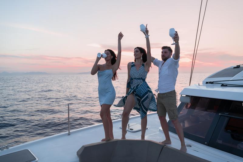 Book yachts online - catamaran - Nautitech 46 Fly - Exhibit A (AC -- Gen --Watermaker) - rent