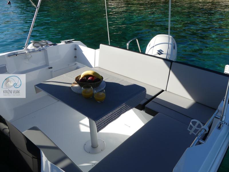 Book yachts online - motorboat - Merry Fisher 795 - POMALO - rent