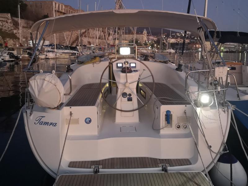 Book yachts online - sailboat - Bavaria 36 - Tamra - rent