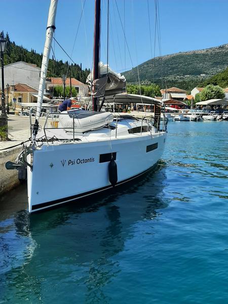 Book yachts online - sailboat - Sun Odyssey 410 - Psi Octantis - rent