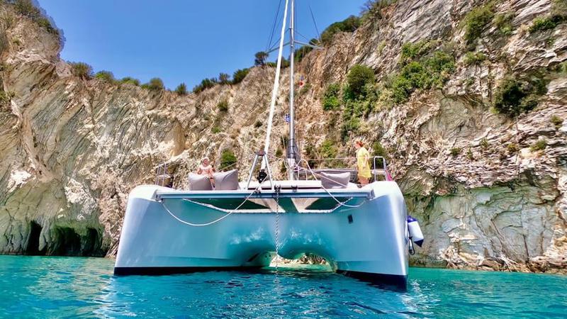 Book yachts online - catamaran - Lagoon 42 - Elysium crewed - VIP equipped - rent