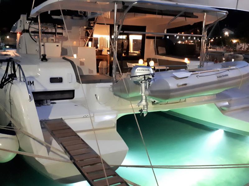 Book yachts online - catamaran - Lagoon 42 - Elysium crewed - VIP equipped - rent