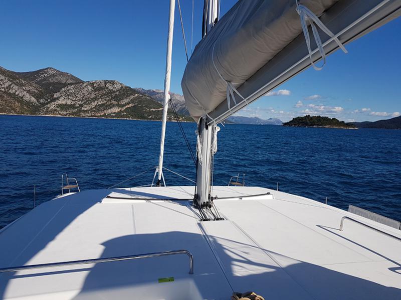 Book yachts online - catamaran - Dufour Catamaran 48 - Albertina II - rent